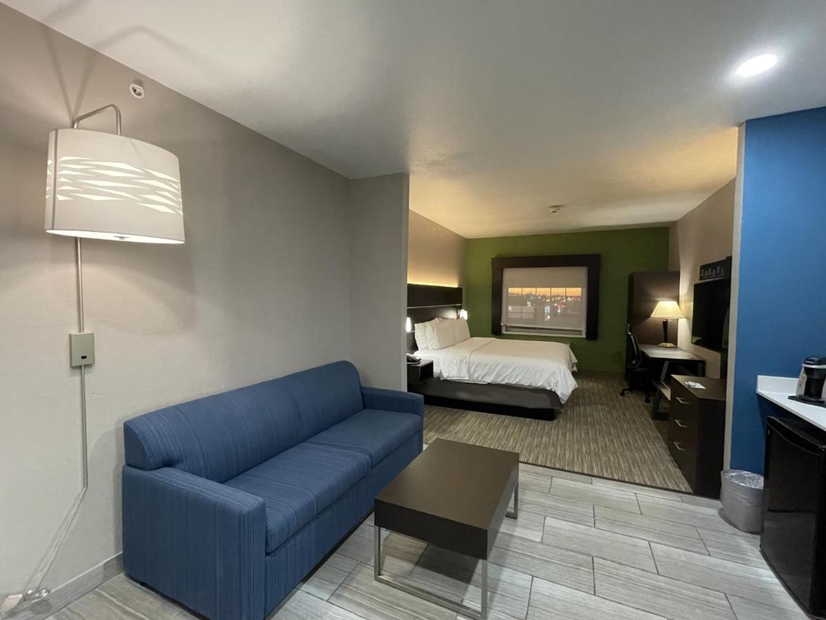 Holiday Inn Express Hotel And Suites Ada By Ihg Екстериор снимка